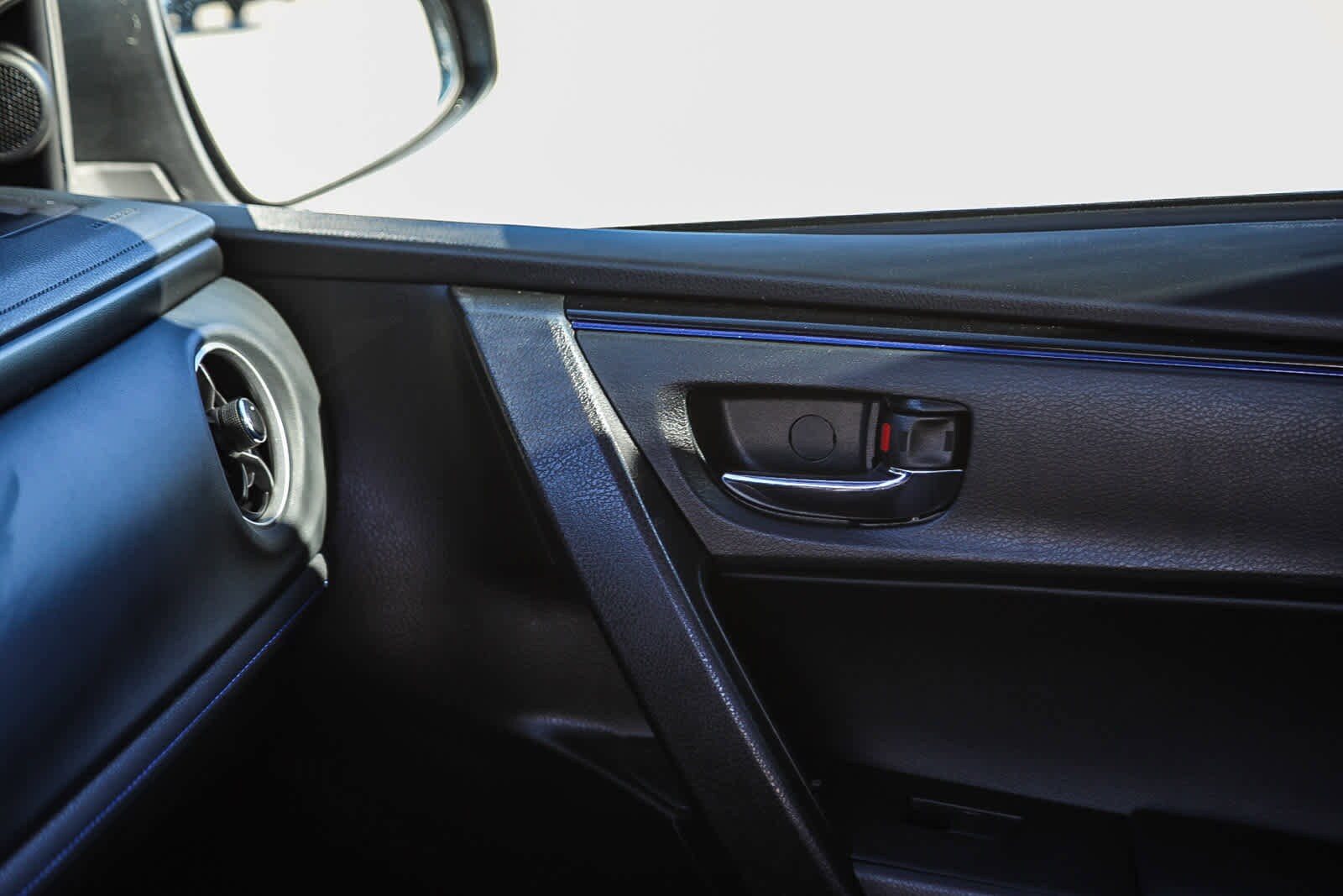 Thumbnail: 2019 Toyota Corolla - 22