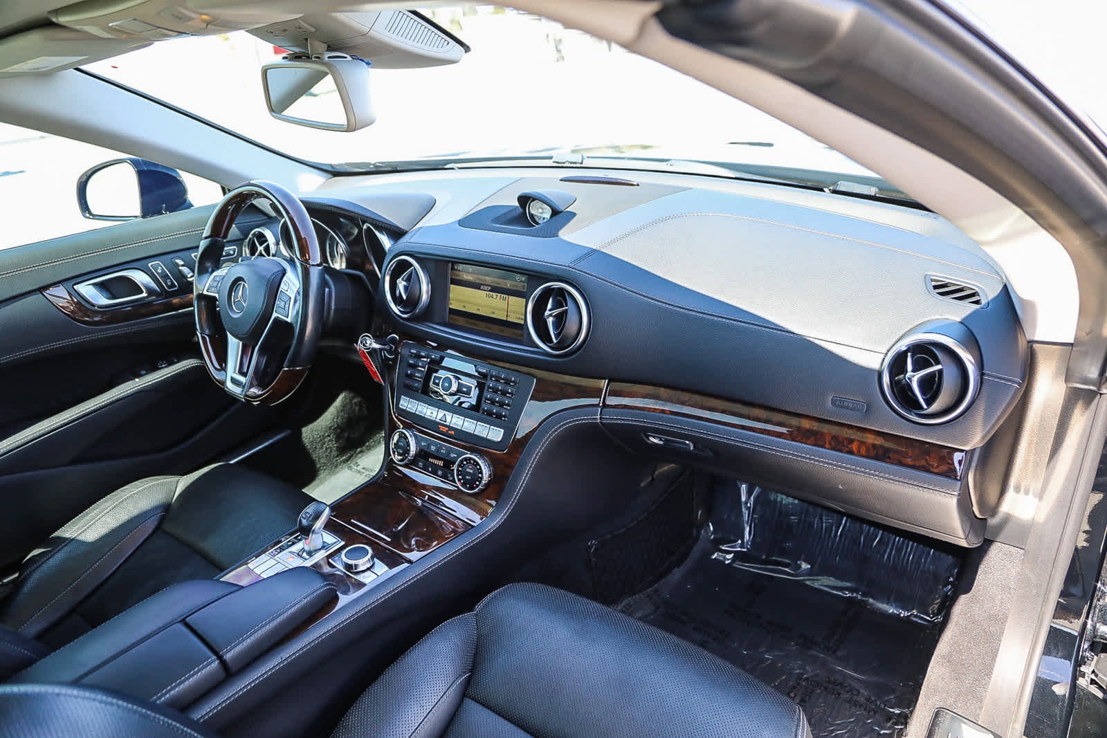 Thumbnail: 2013 Mercedes-Benz SL-Class - 12