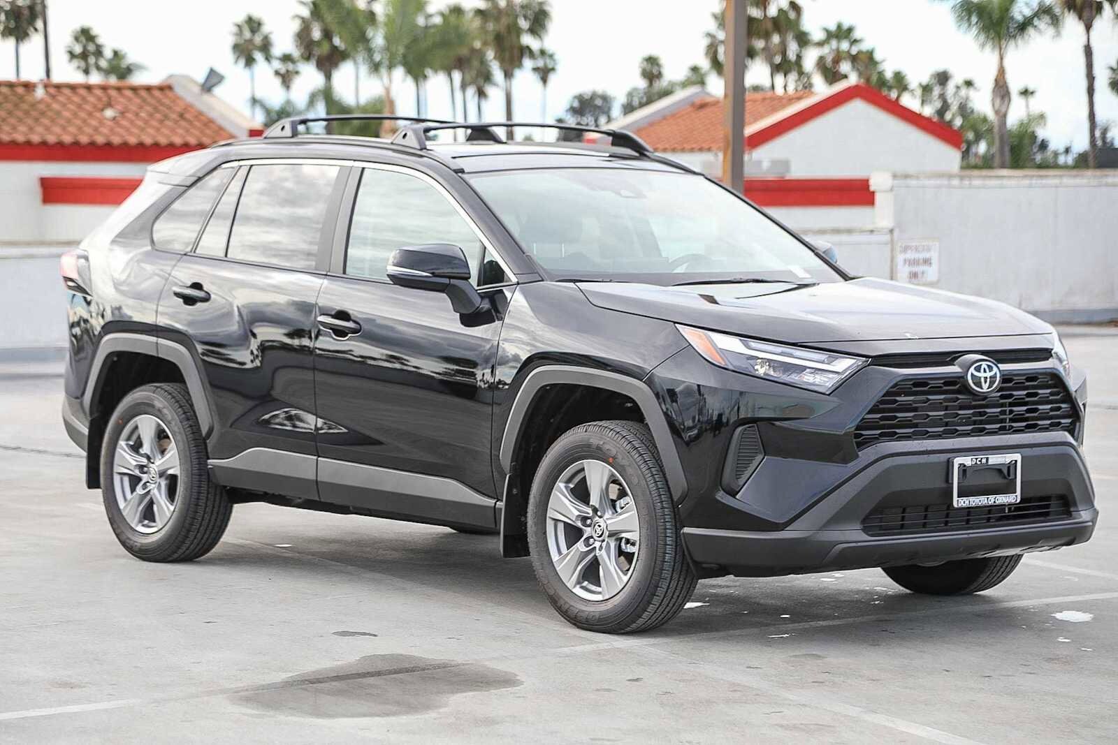 Thumbnail: 2025 Toyota RAV4 - 4