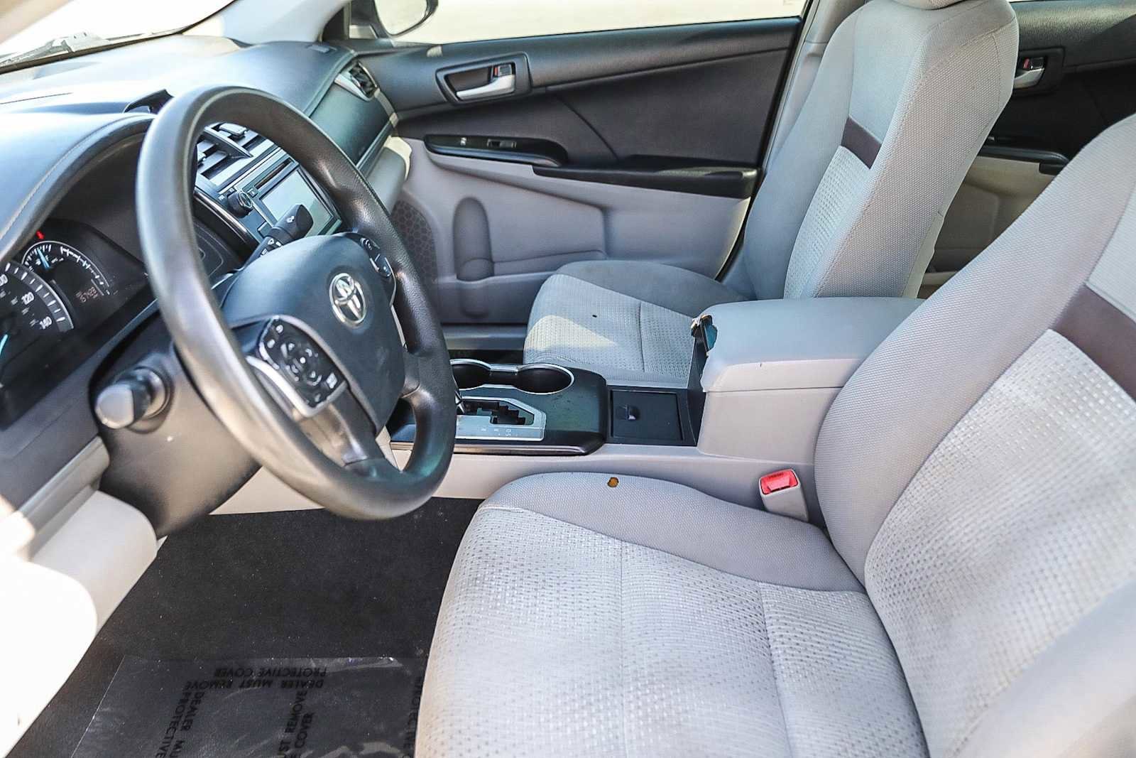 Thumbnail: 2012 Toyota Camry - 16