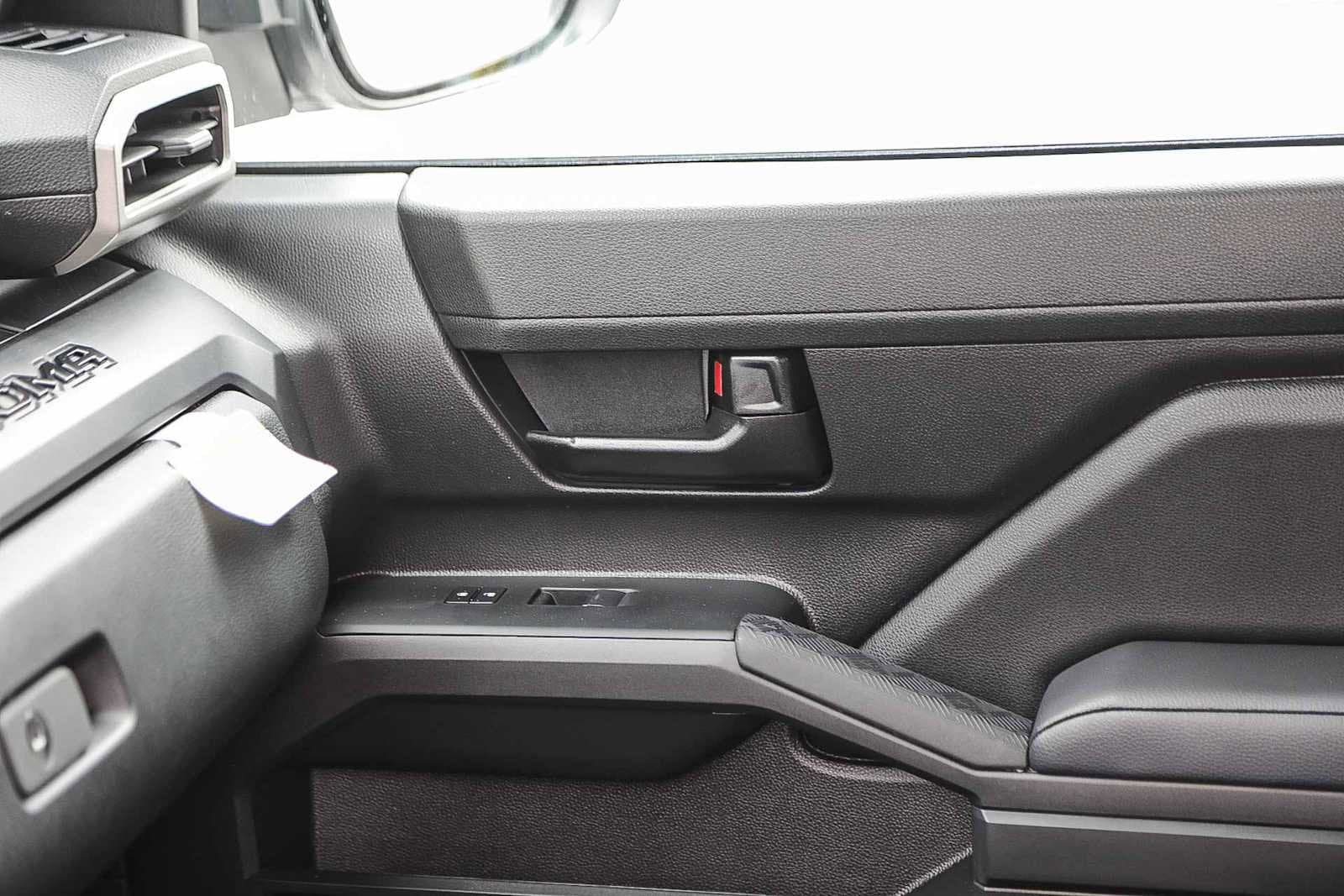 Thumbnail: 2025 Toyota Tacoma - 17