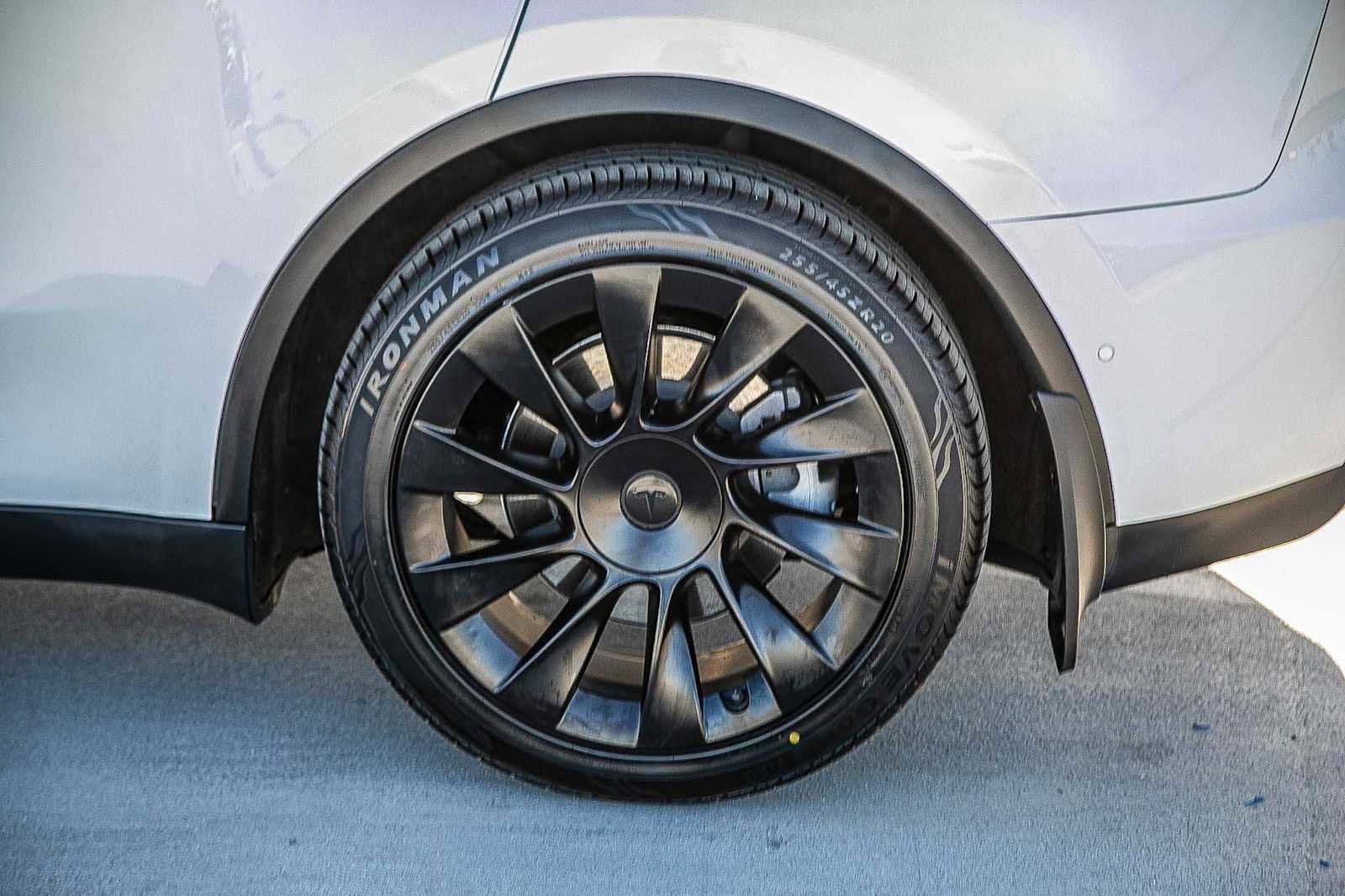 Thumbnail: 2021 Tesla Model Y - 11