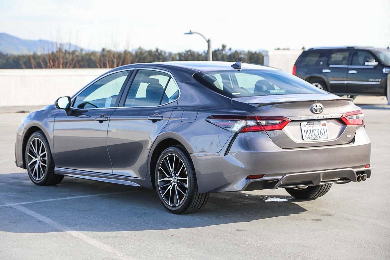 Thumbnail: 2023 Toyota Camry - 8