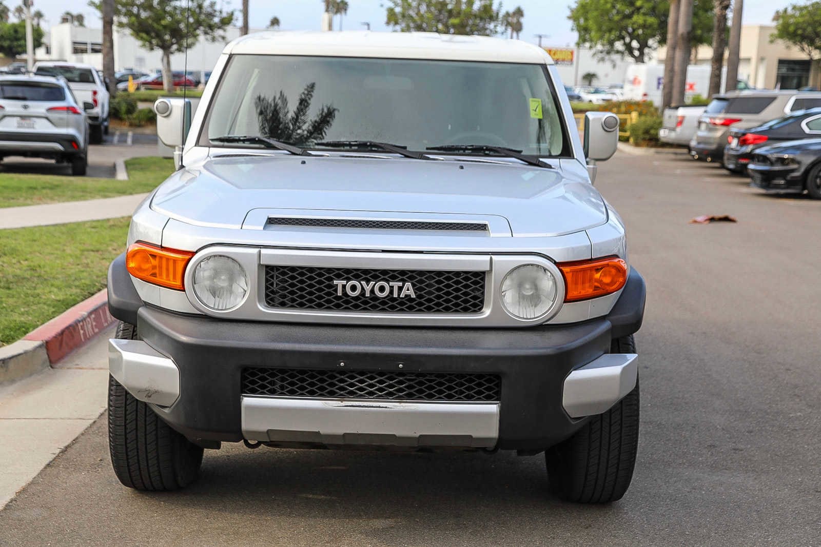 Used 2007 Toyota FJ Cruiser Base with VIN JTEZU11F270013603 for sale in Oxnard, CA