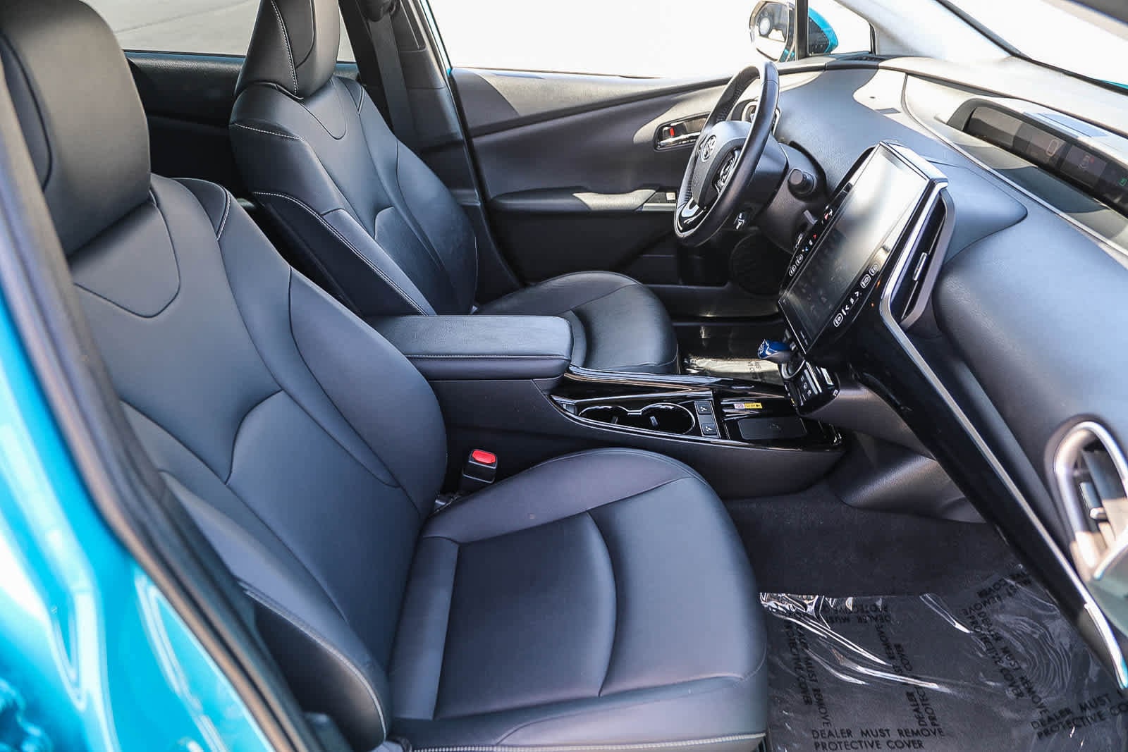 Thumbnail: 2020 Toyota Prius Prime - 16