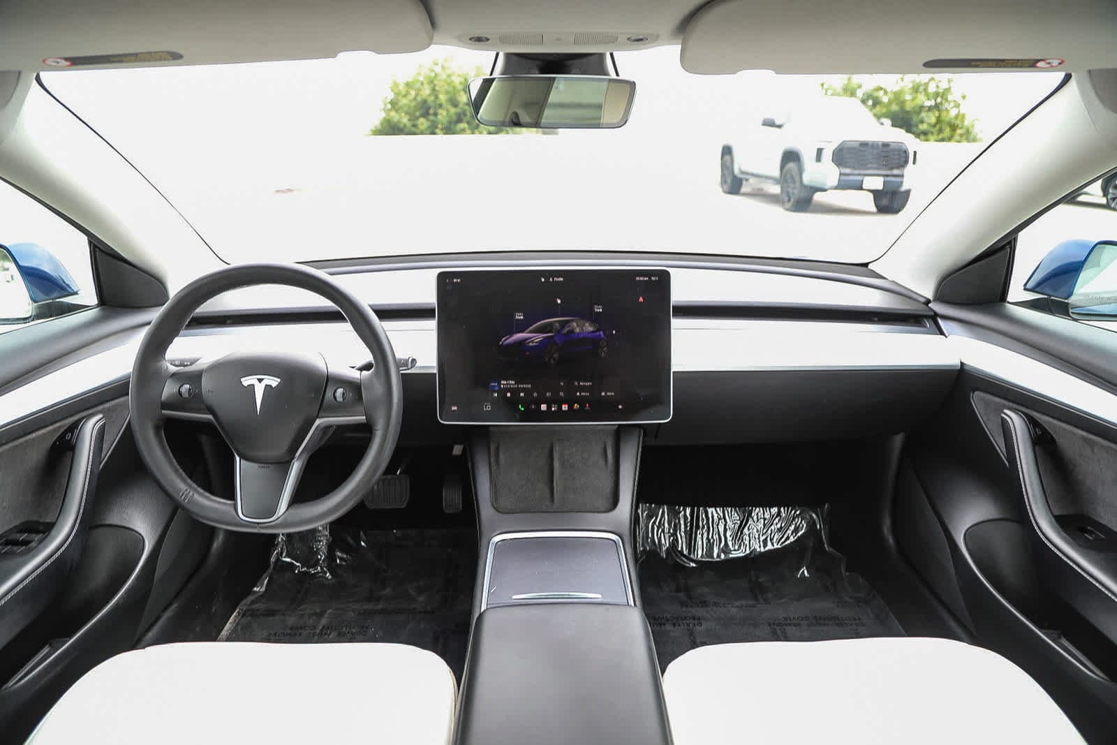 Thumbnail: 2022 Tesla Model 3 - 12