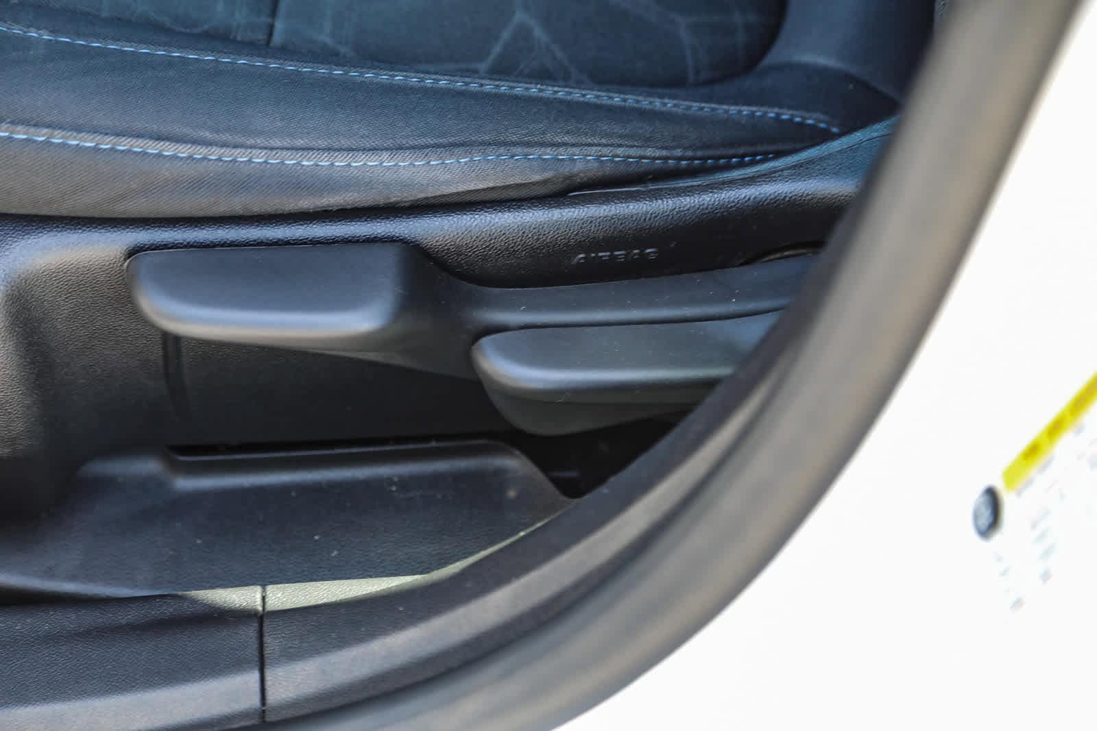 Thumbnail: 2017 Chevrolet Volt - 18