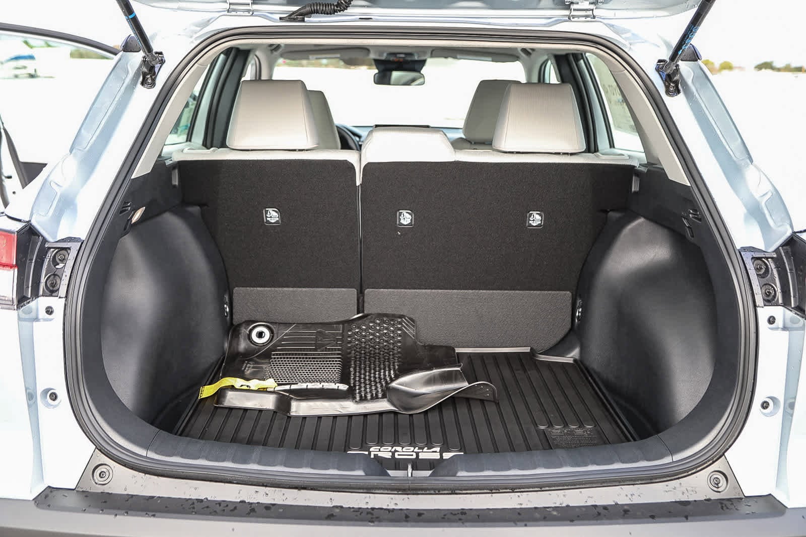 Thumbnail: 2026 Toyota Corolla Cross - 12