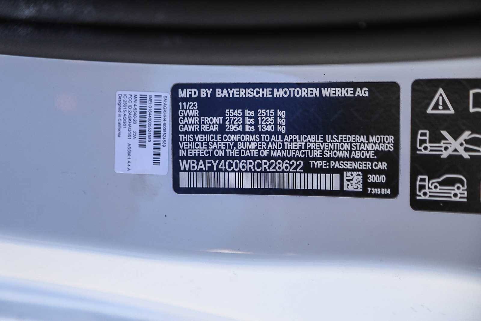 Thumbnail: 2024 BMW 8 Series - 34