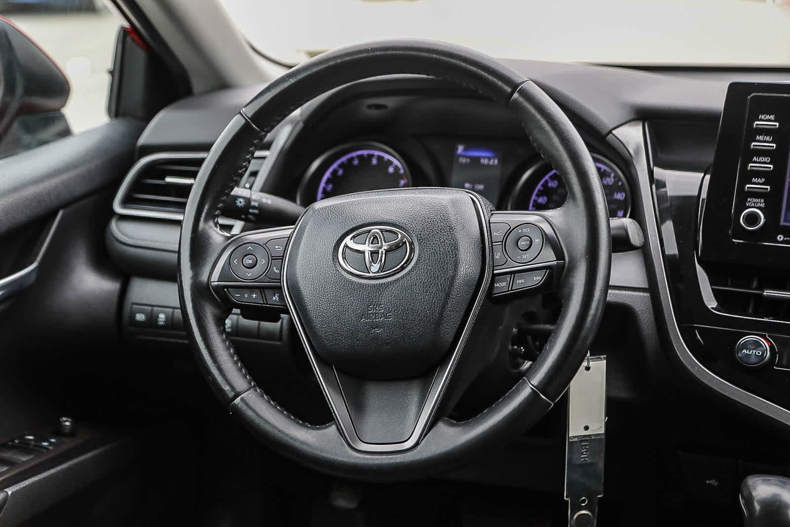 Thumbnail: 2021 Toyota Camry - 14