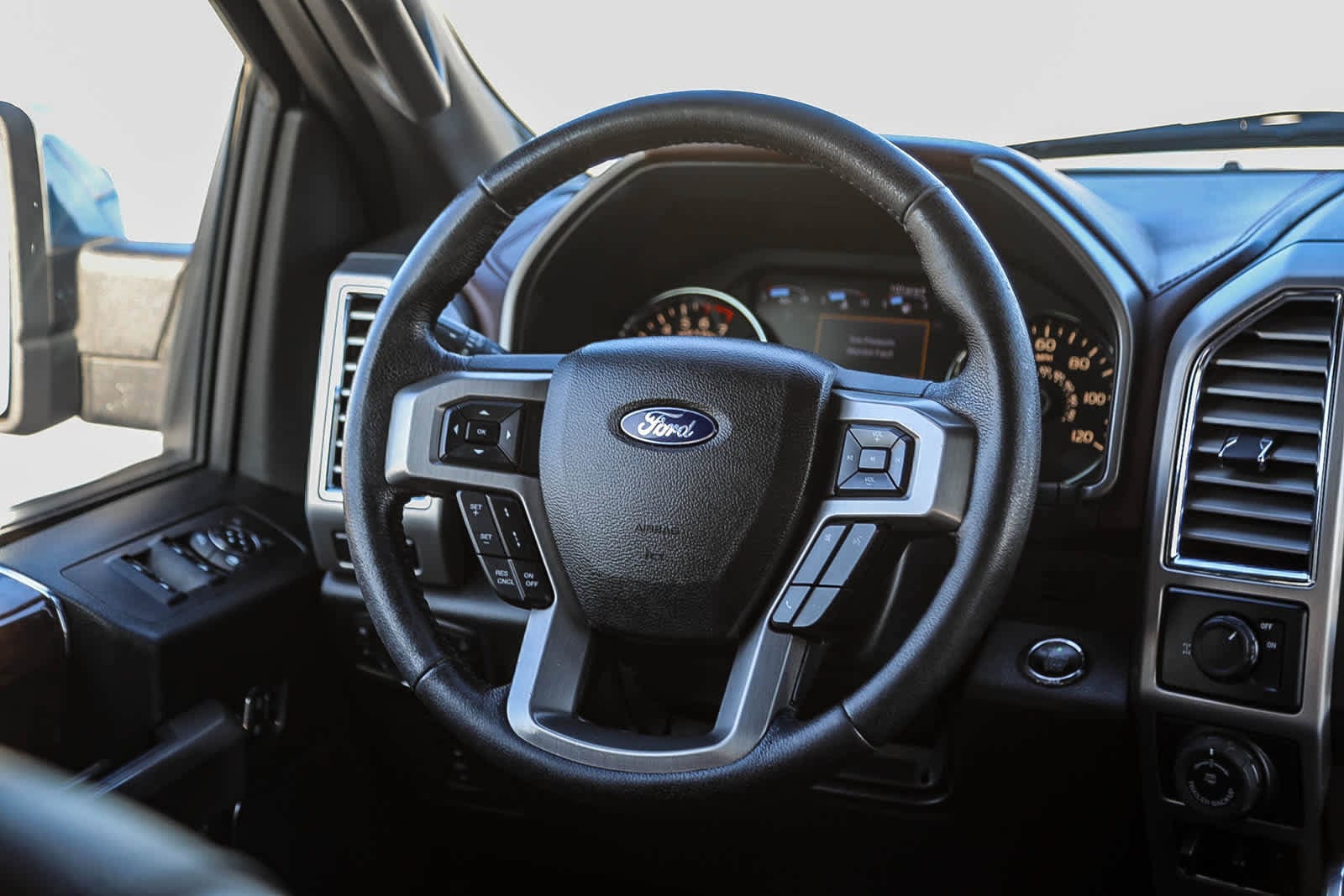 Thumbnail: 2016 Ford F-150 - 15