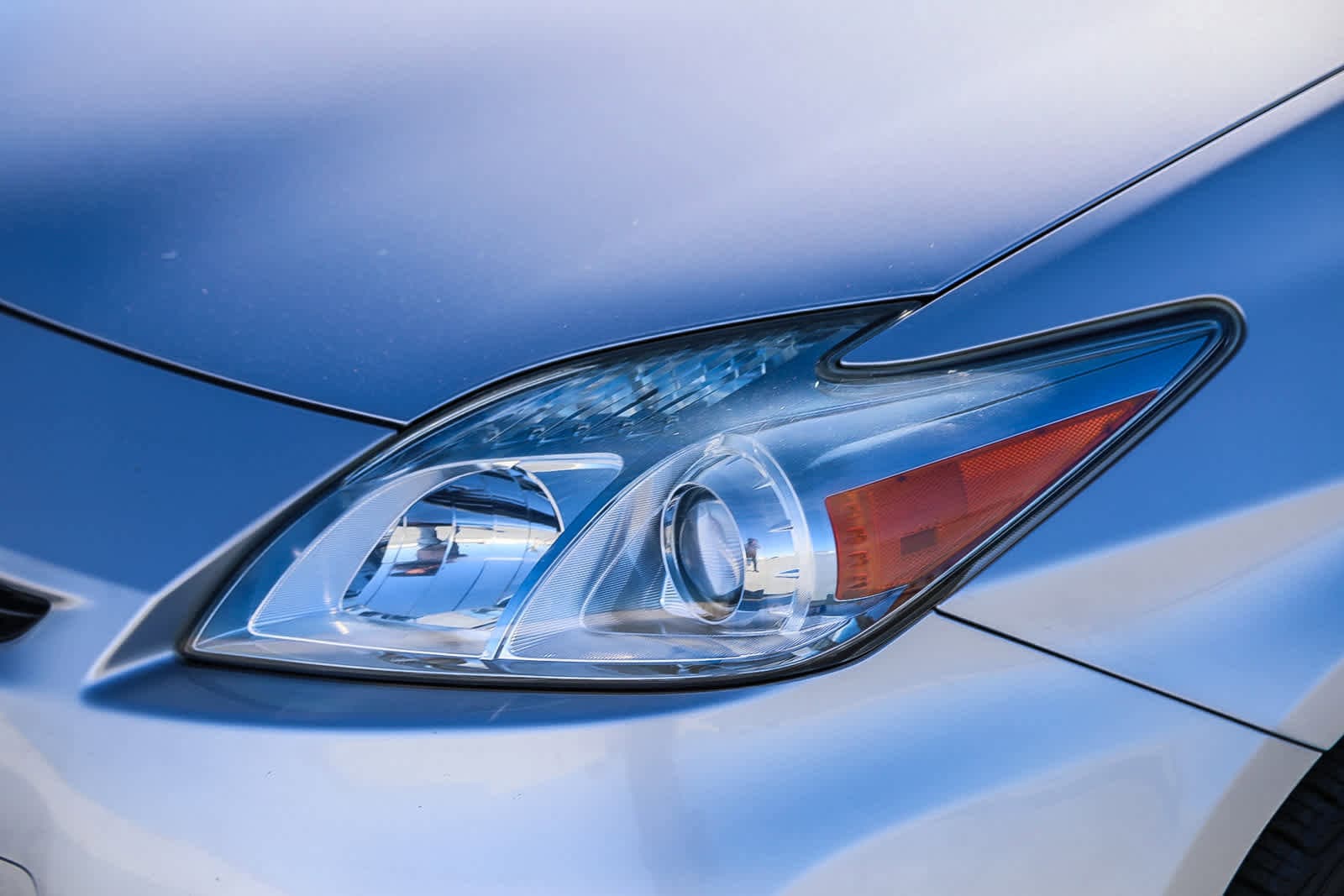 Thumbnail: 2011 Toyota Prius - 8