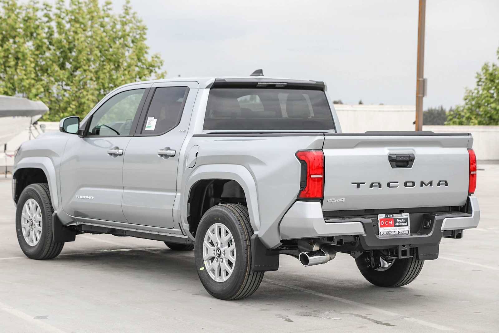 2025 Toyota Tacoma SR5 6