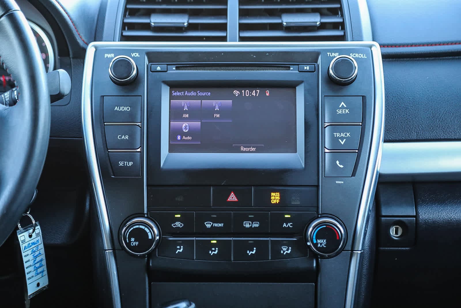 Thumbnail: 2017 Toyota Camry - 14