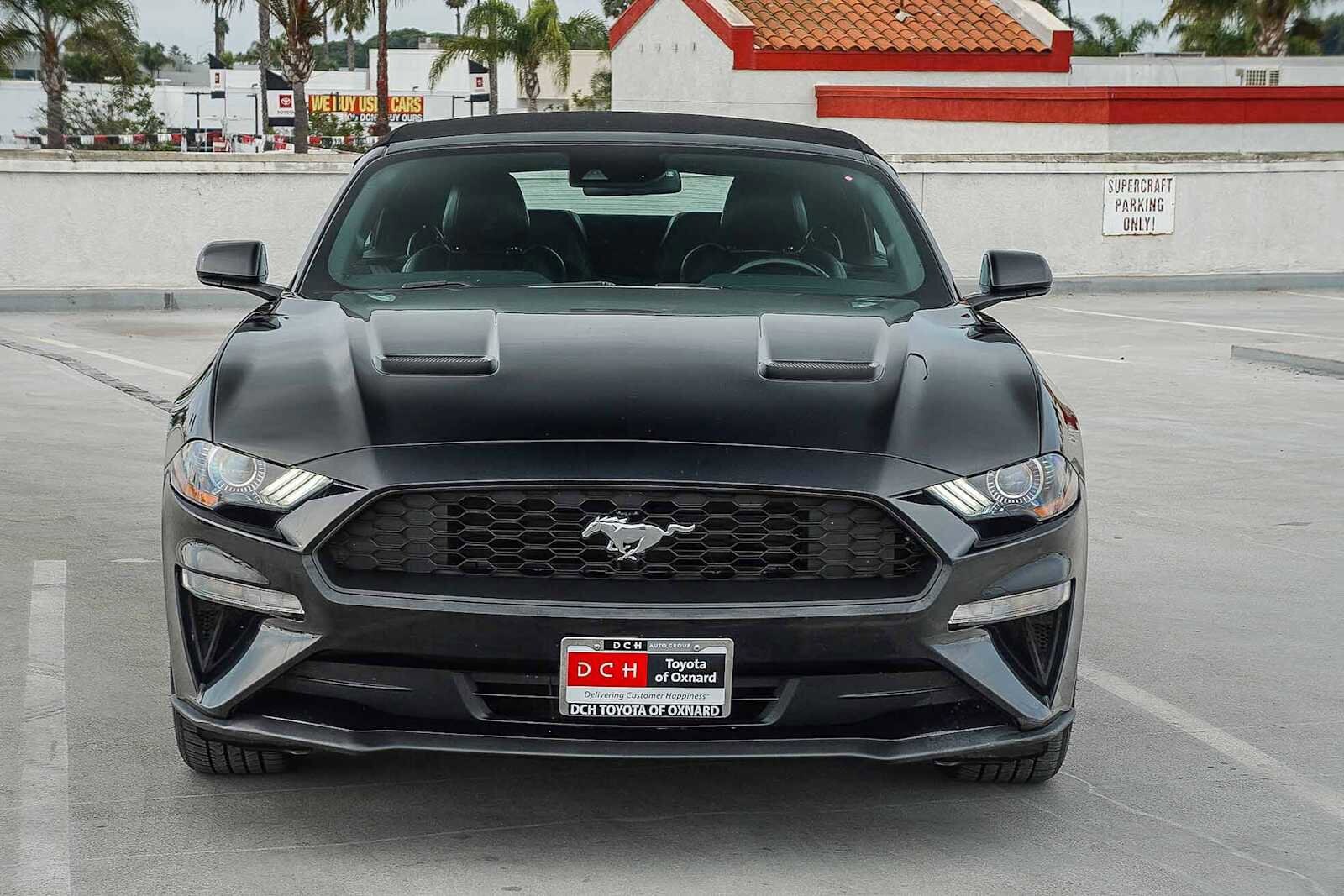 2022 Ford Mustang Convertible photo 2
