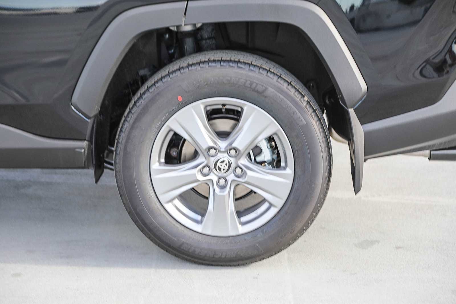 Thumbnail: 2025 Toyota RAV4 - 11