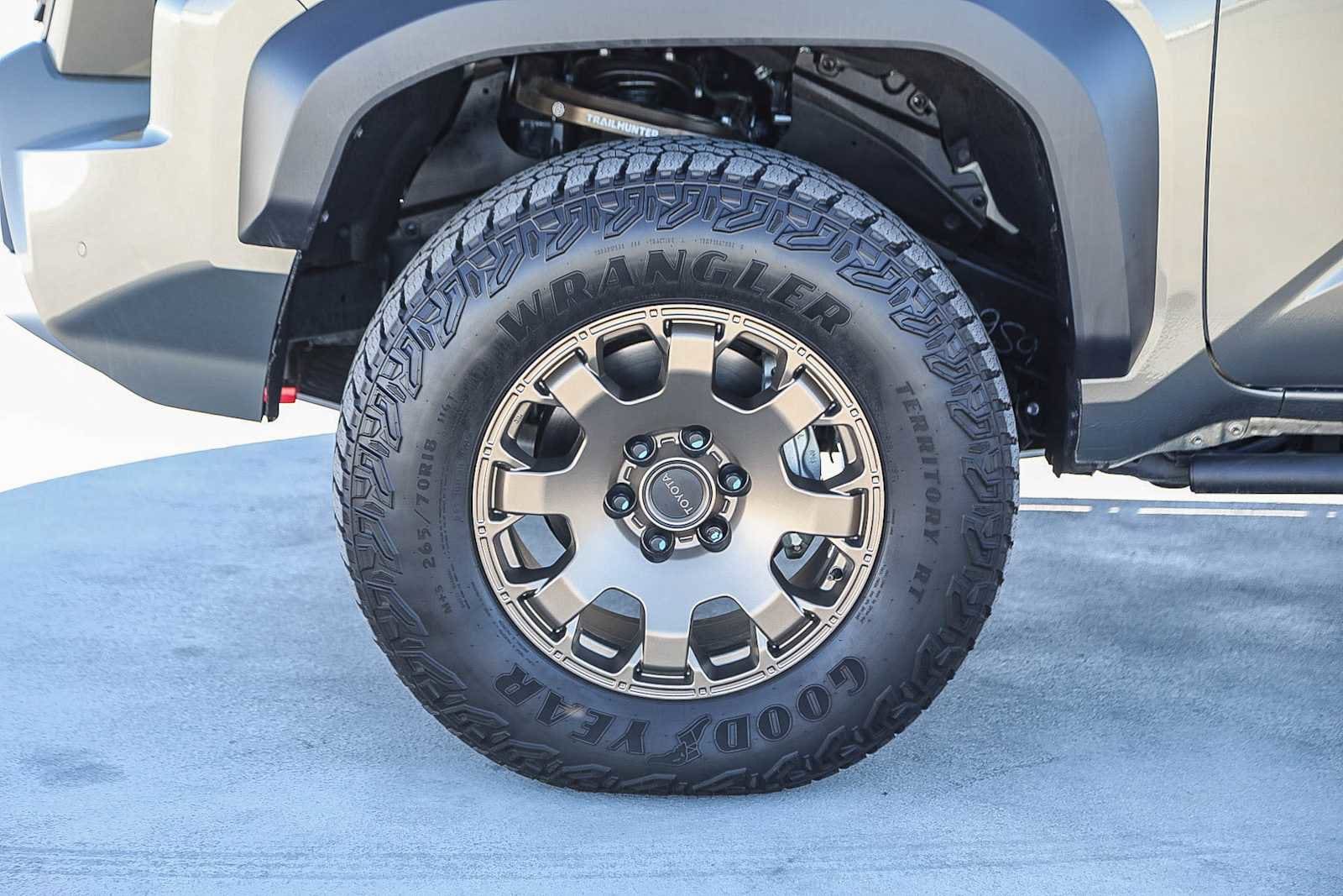 Thumbnail: 2025 Toyota Tacoma - 10