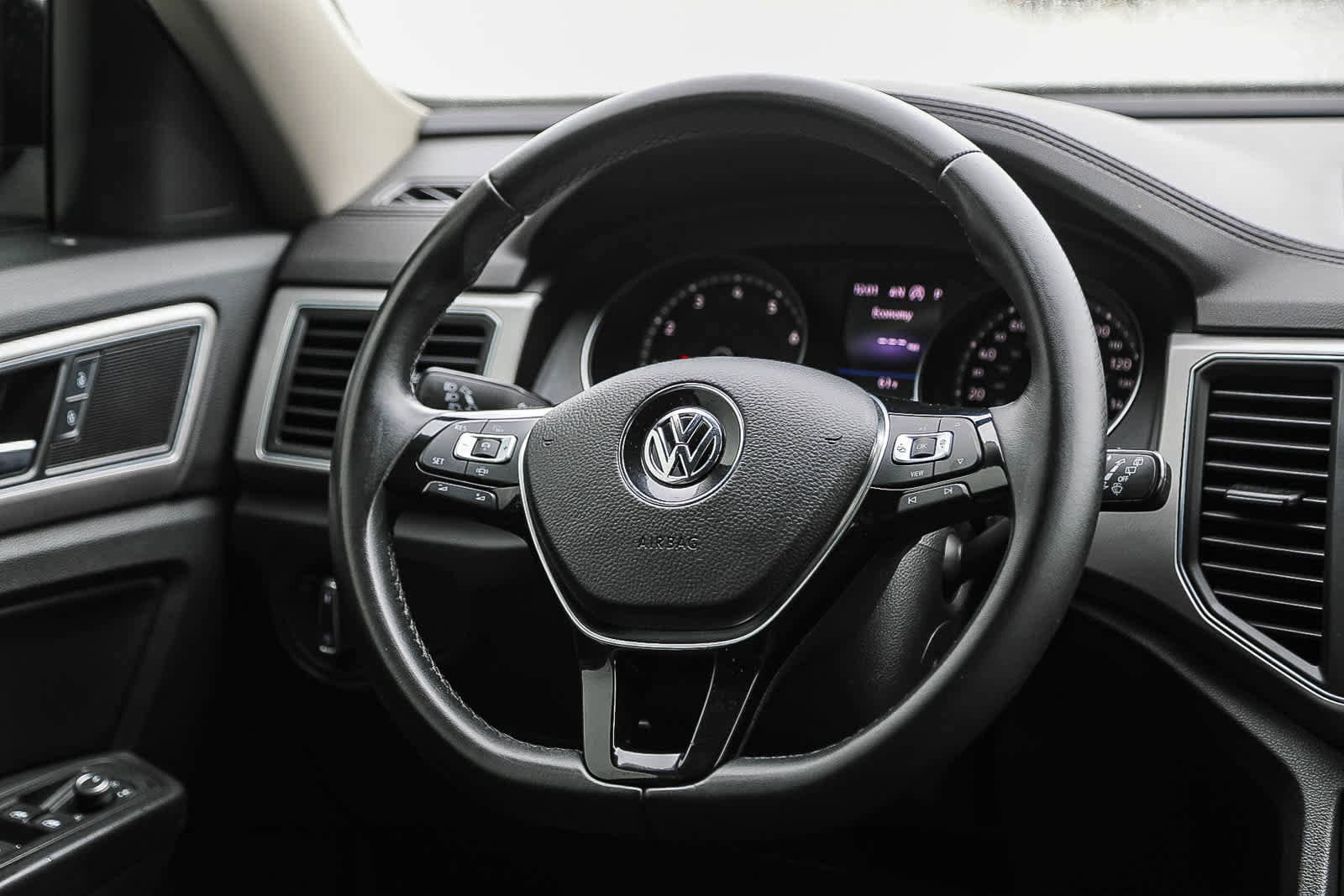 Thumbnail: 2019 Volkswagen Atlas - 15