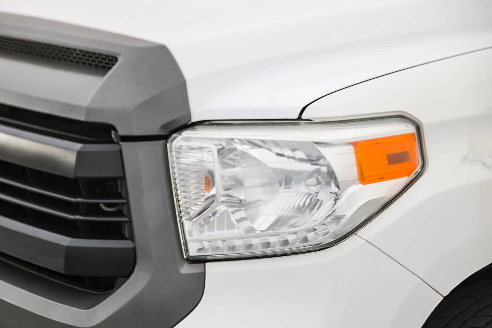 Thumbnail: 2016 Toyota Tundra - 8