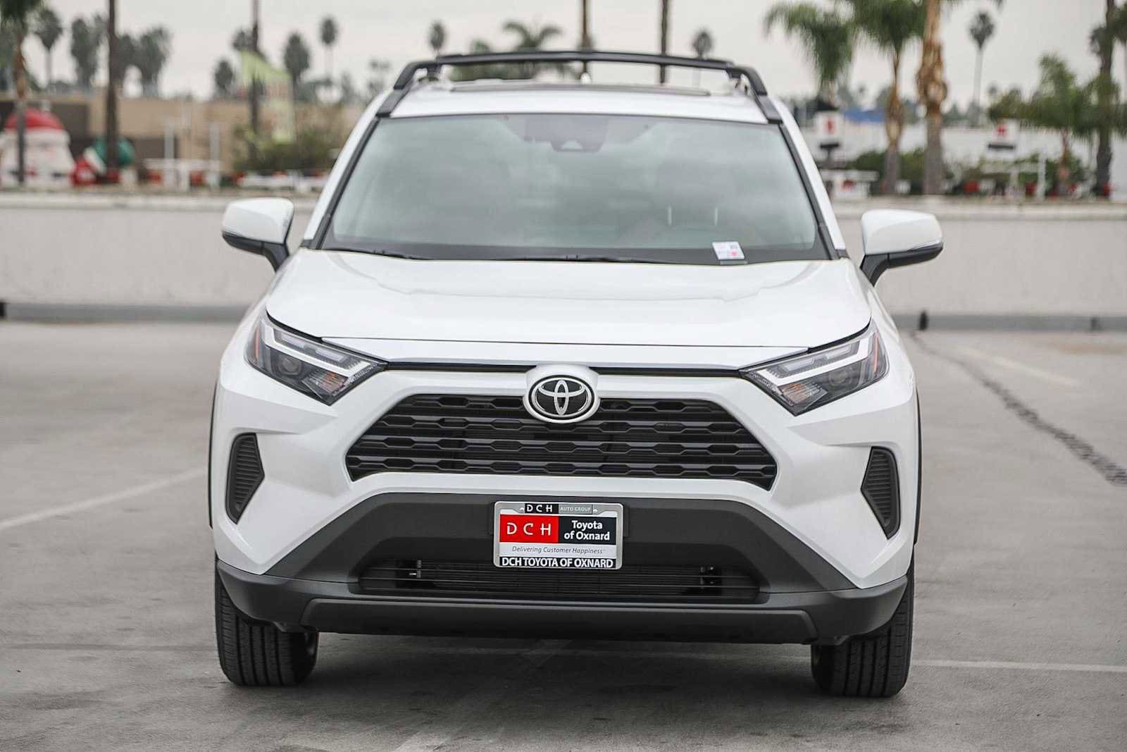 Thumbnail: 2025 Toyota RAV4 - 3