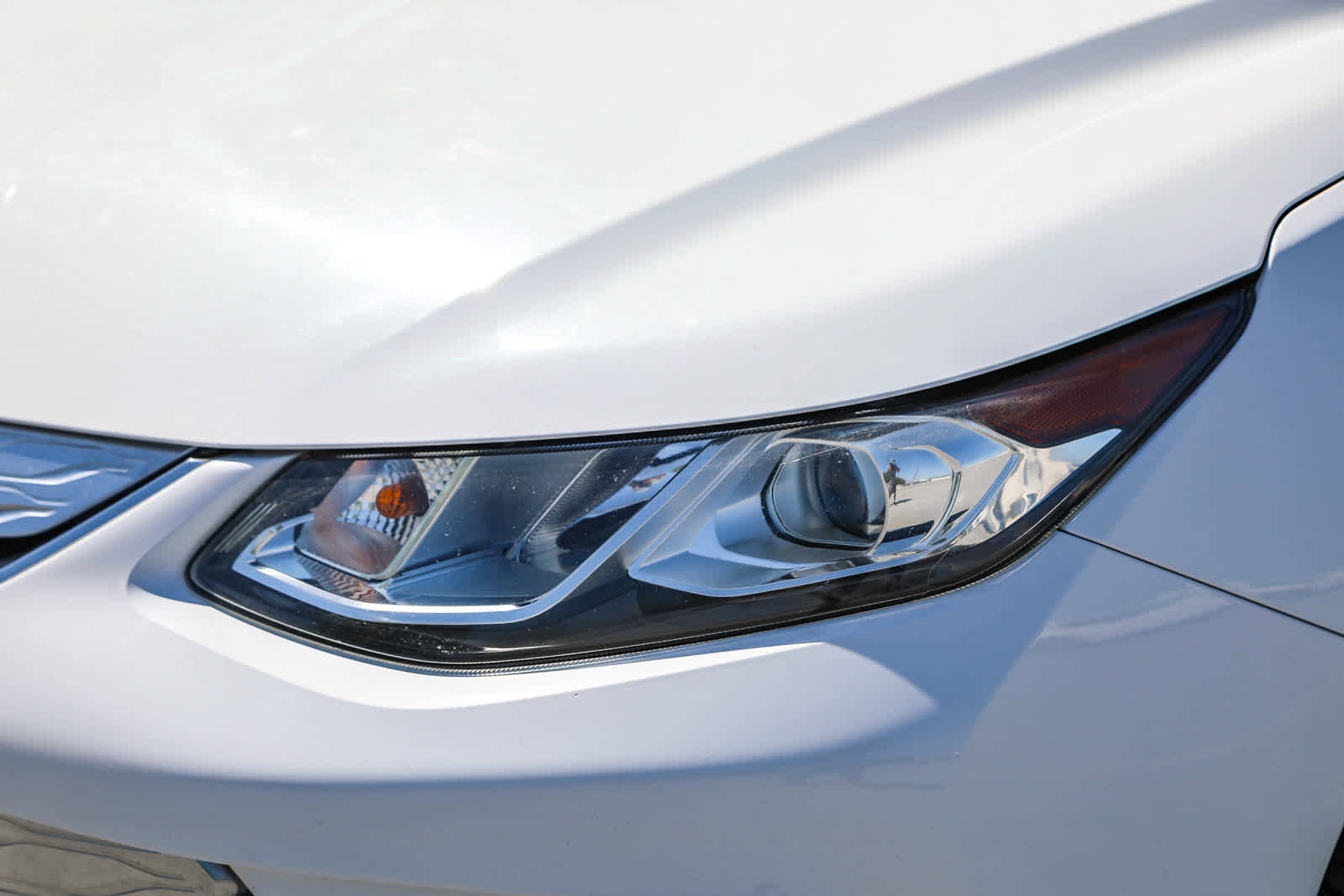 Thumbnail: 2017 Chevrolet Volt - 7