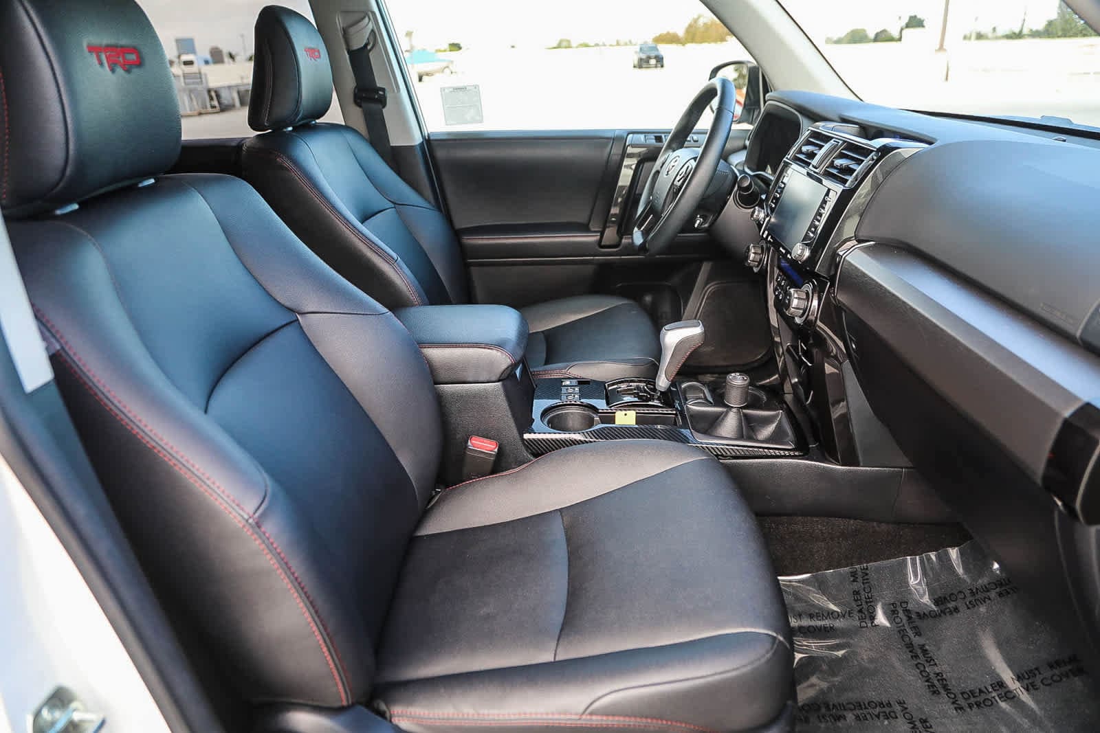 Thumbnail: 2022 Toyota 4Runner - 16