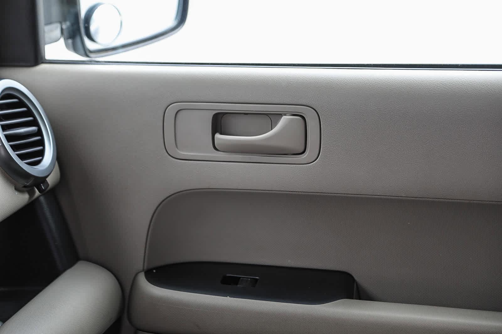 Thumbnail: 2010 Honda Element - 21