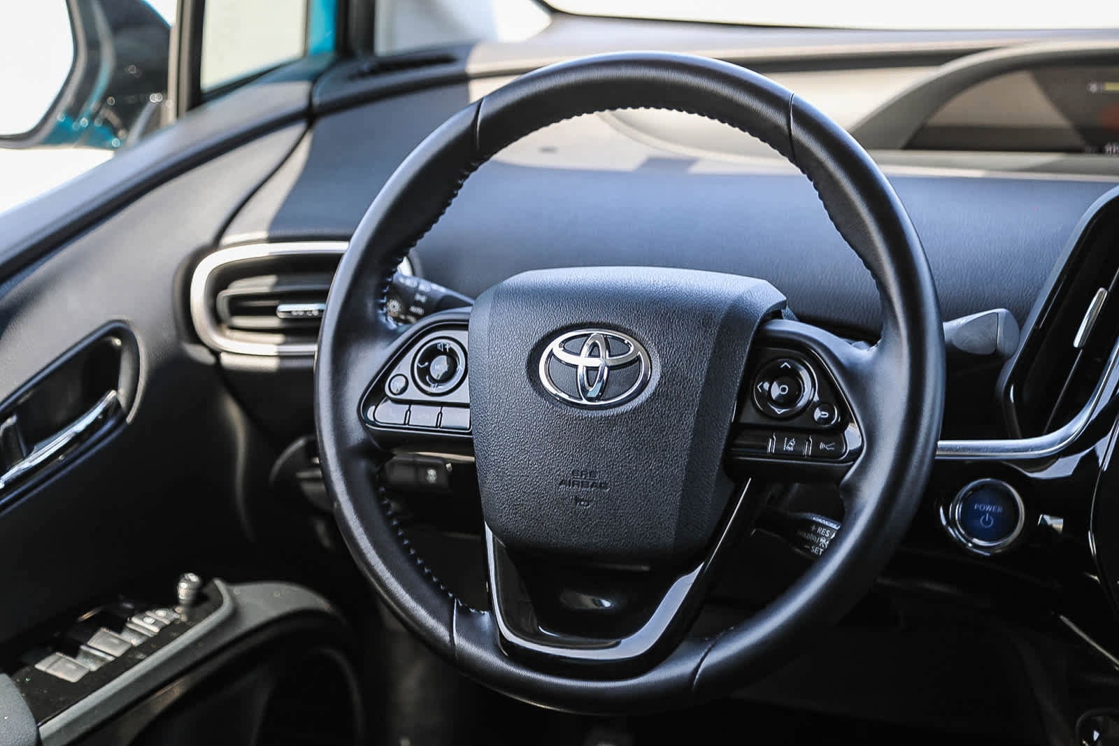 Thumbnail: 2020 Toyota Prius Prime - 15