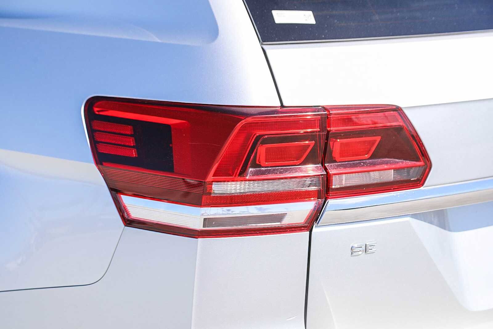 Thumbnail: 2018 Volkswagen Atlas - 9