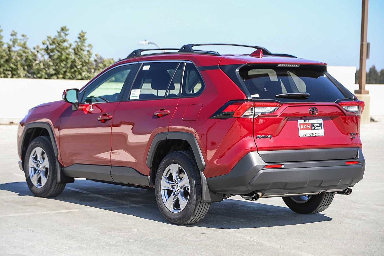 Thumbnail: 2025 Toyota RAV4 - 6