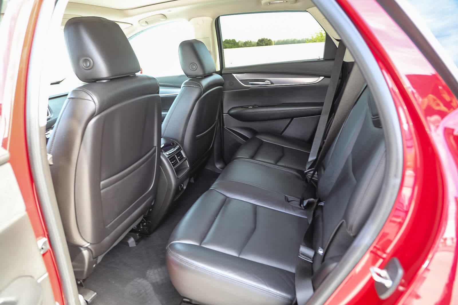 Thumbnail: 2019 Cadillac XT5 - 17