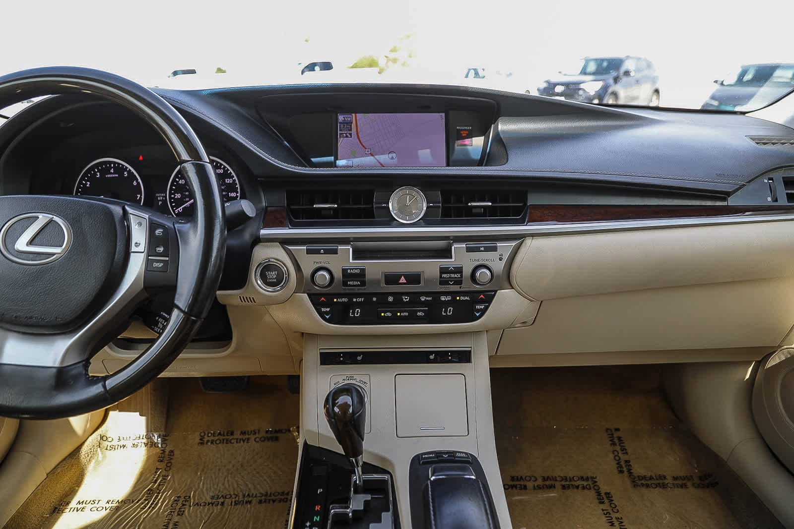 Thumbnail: 2013 Lexus ES - 13