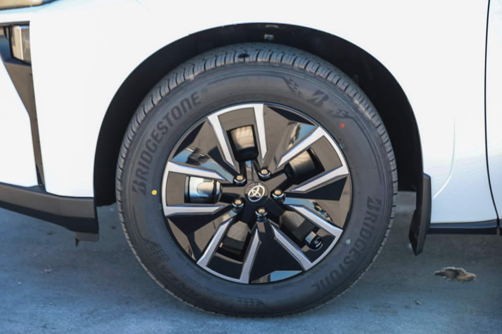 Thumbnail: 2026 Toyota bZ - 9