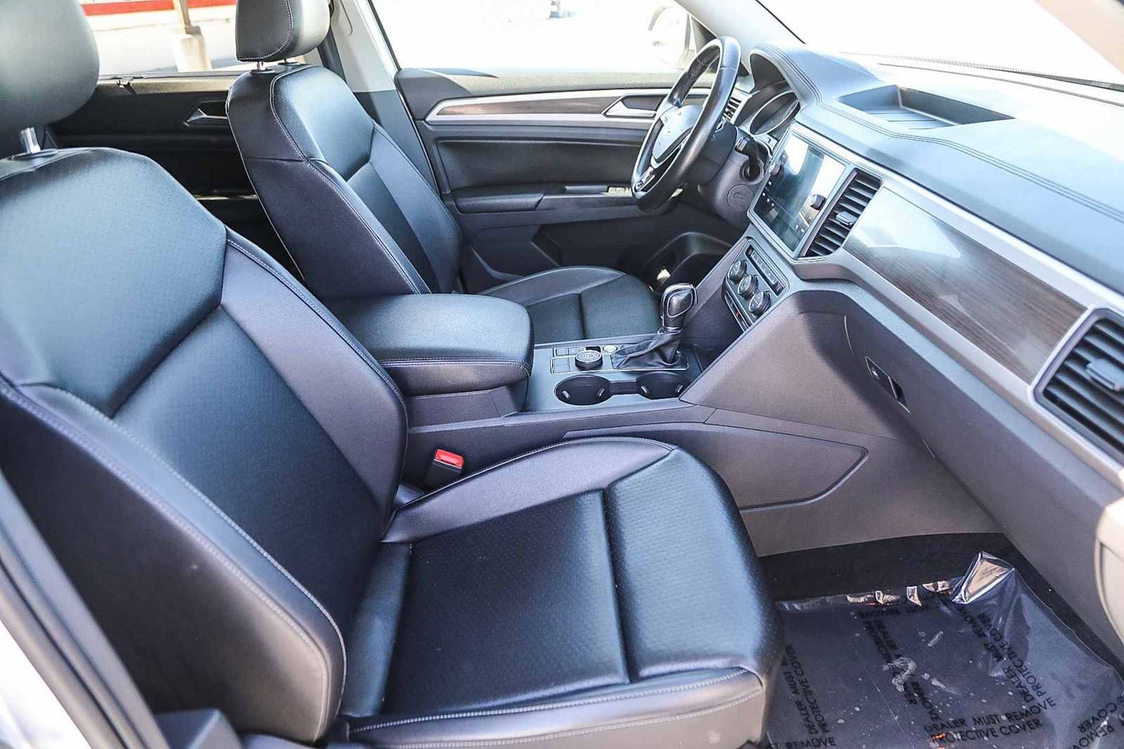 Thumbnail: 2018 Volkswagen Atlas - 16