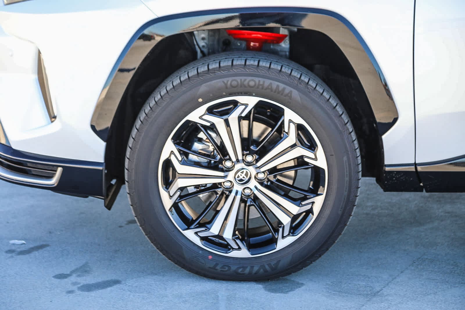 Thumbnail: 2025 Toyota RAV4 - 10