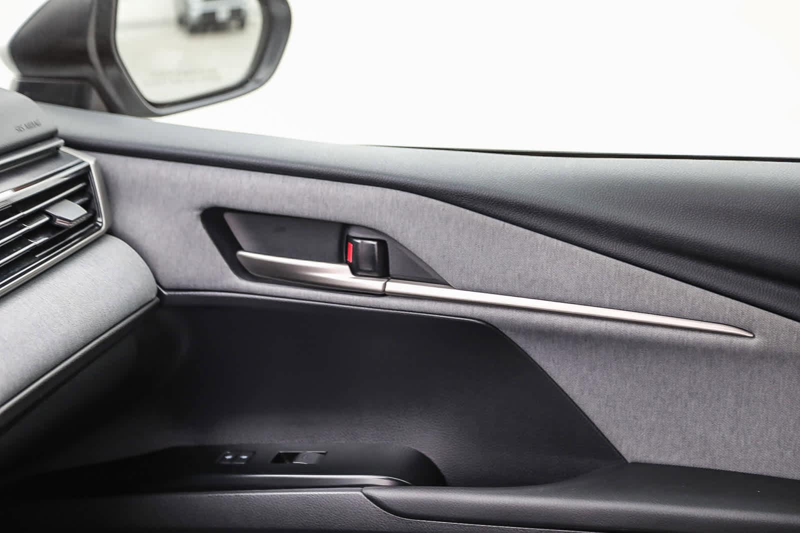 Thumbnail: 2025 Toyota Camry - 20