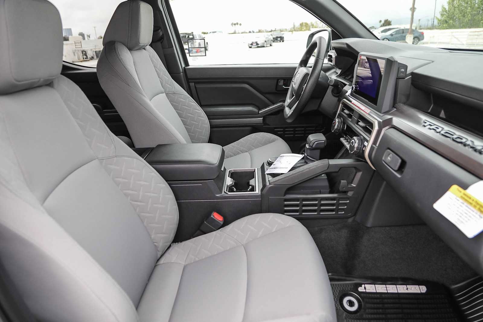 2025 Toyota Tacoma SR5 17