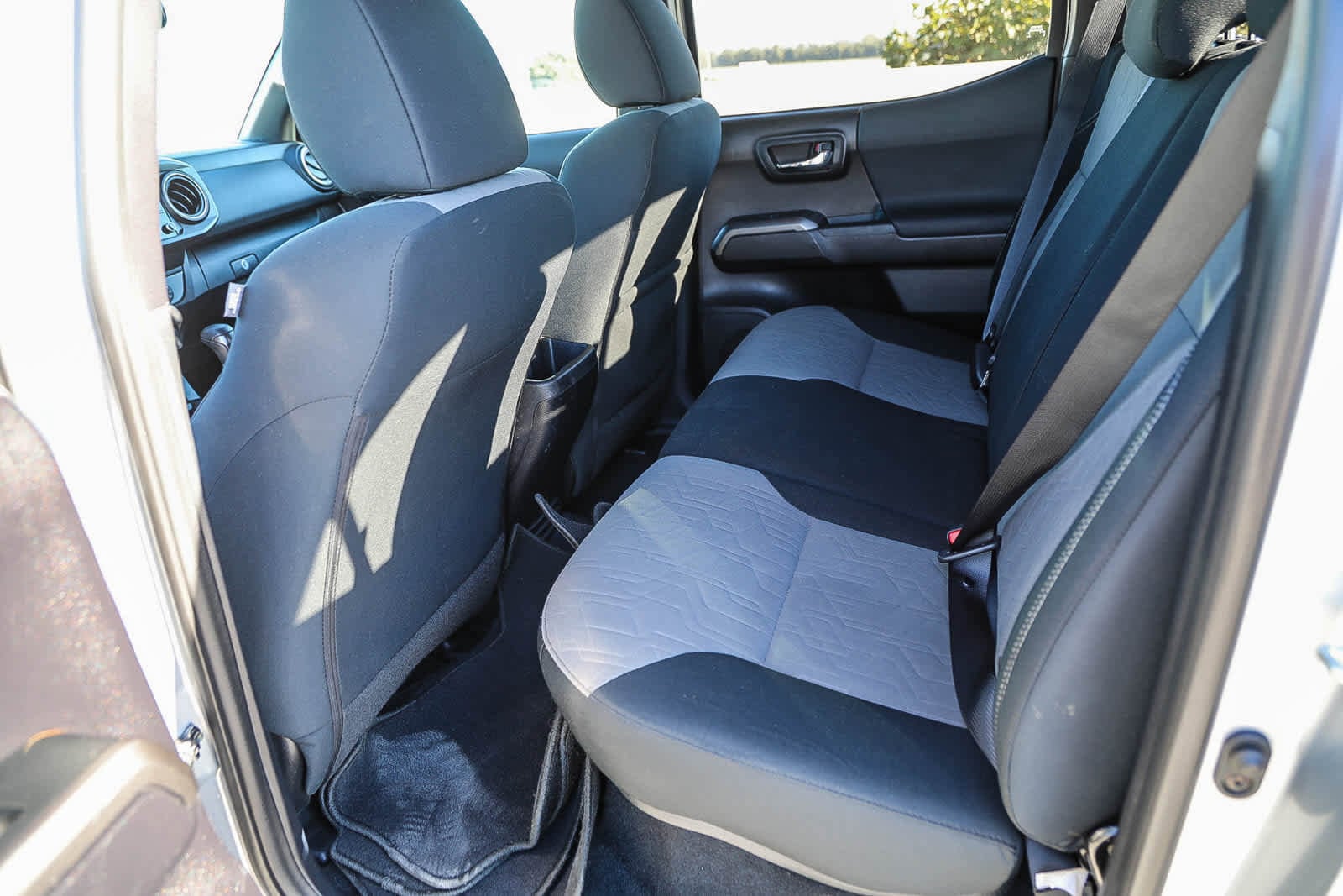 Thumbnail: 2020 Toyota Tacoma - 19