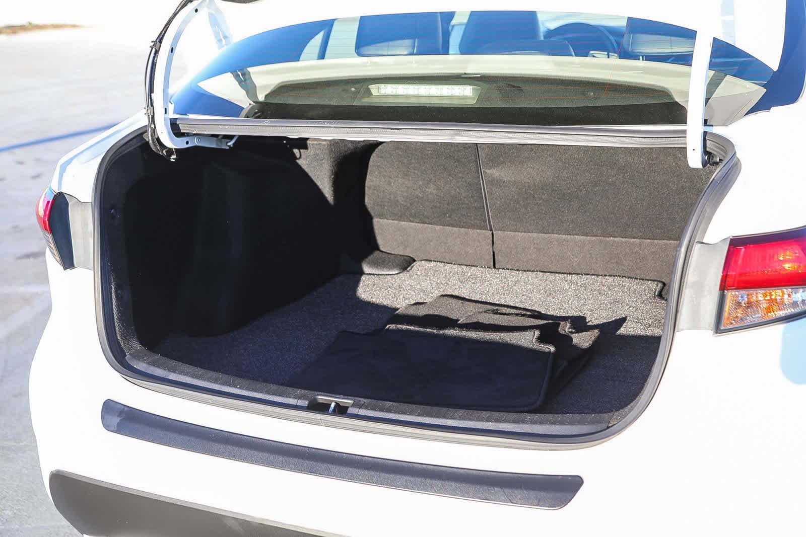 Thumbnail: 2020 Toyota Corolla - 26