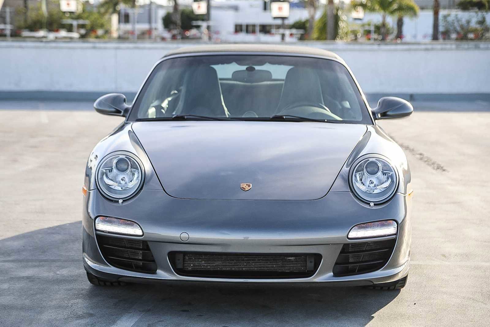 Thumbnail: 2012 Porsche 911 - 3