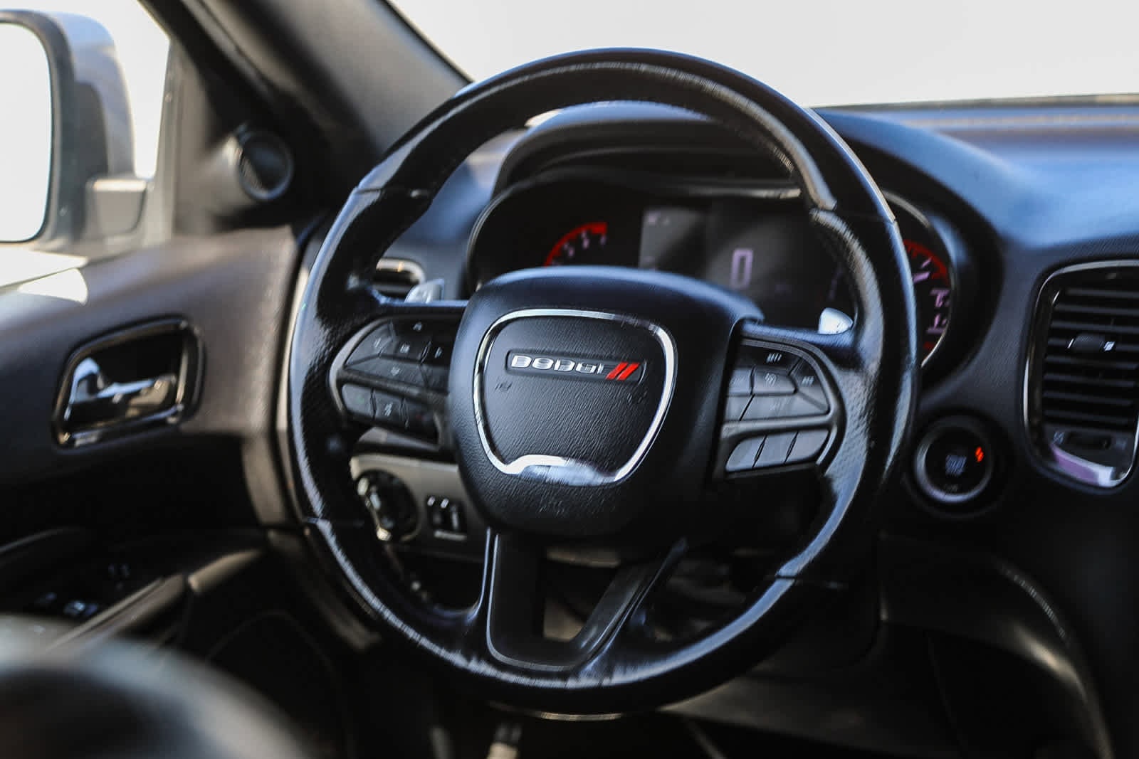 Thumbnail: 2020 Dodge Durango - 15