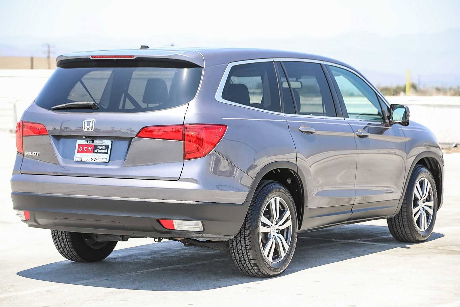 Thumbnail: 2016 Honda Pilot - 4