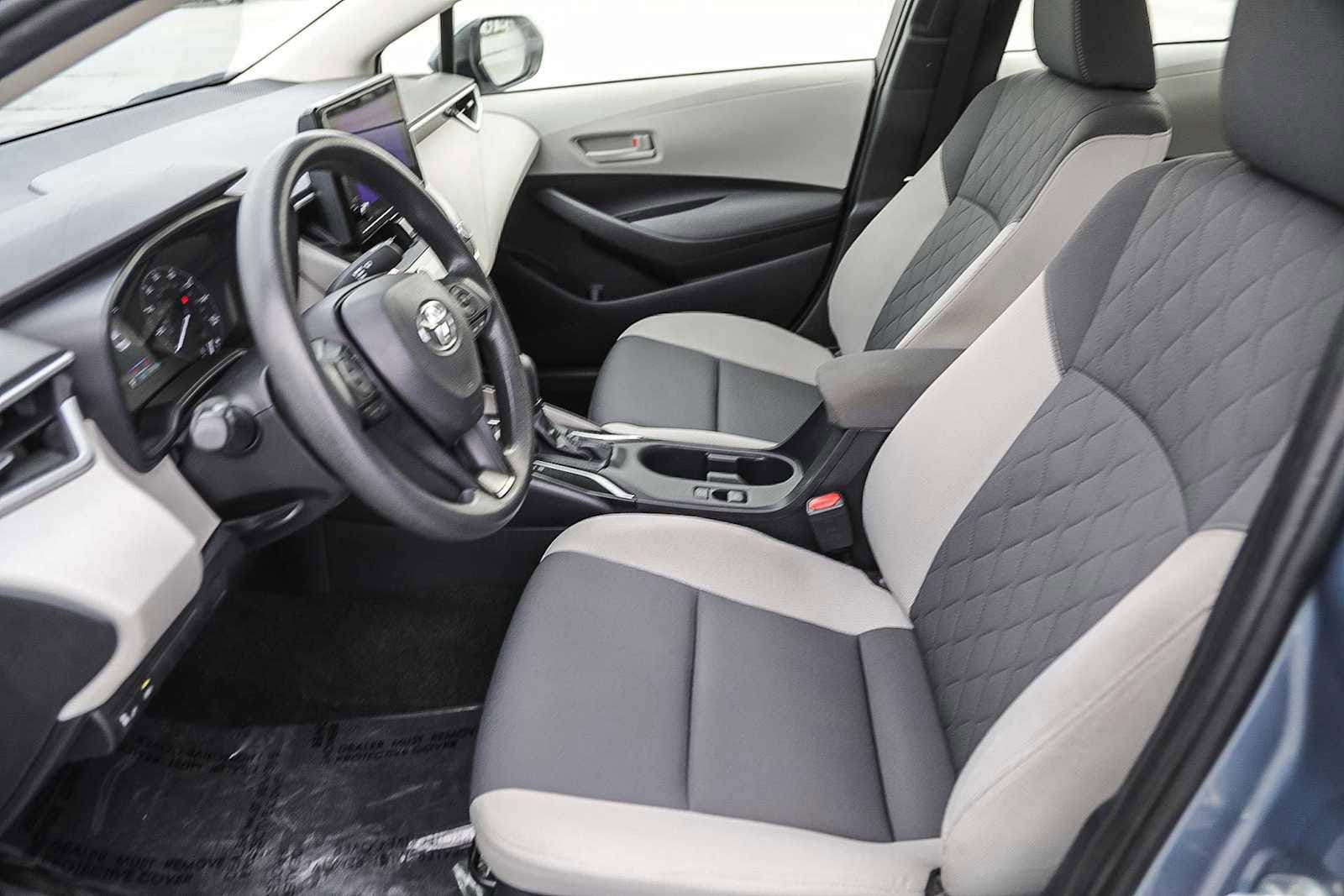 Thumbnail: 2023 Toyota Corolla - 18