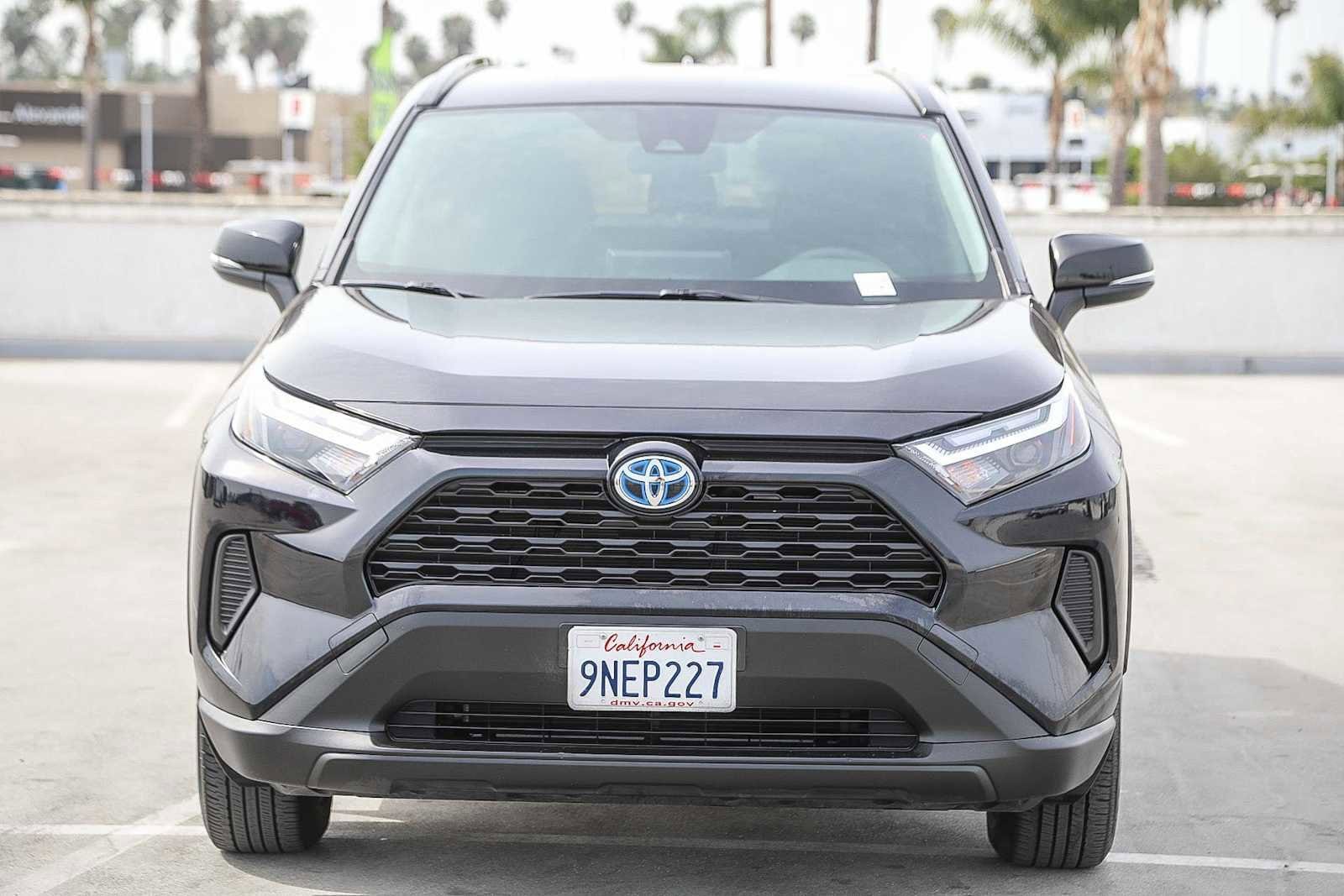 Thumbnail: 2024 Toyota RAV4 - 4