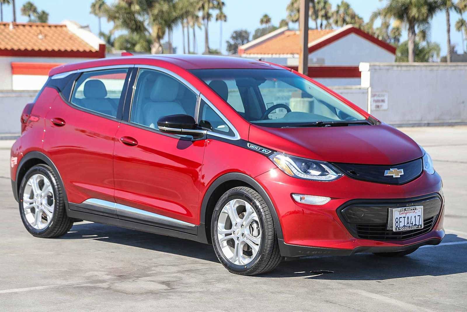Thumbnail: 2018 Chevrolet Bolt EV - 3