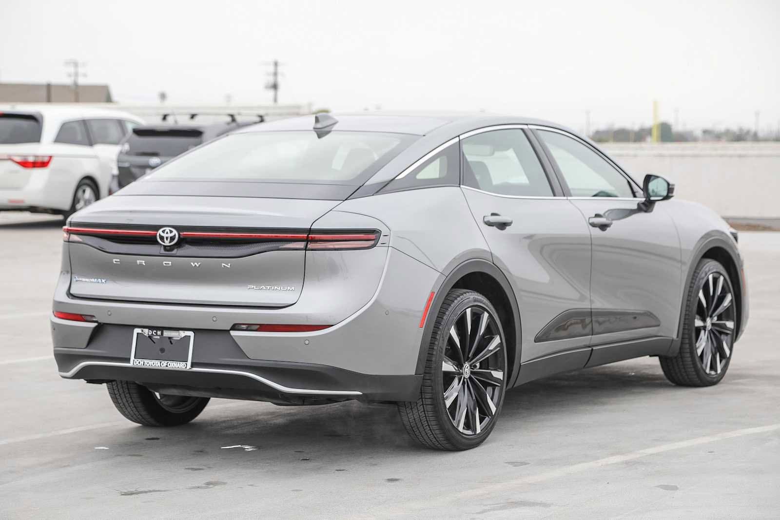 2024 Toyota Crown Platinum 5