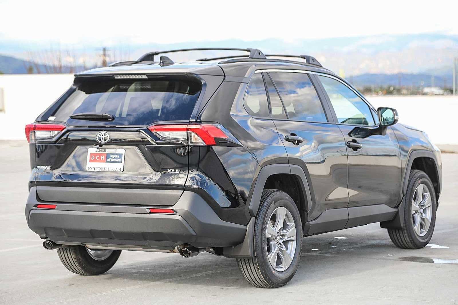 Thumbnail: 2025 Toyota RAV4 - 5