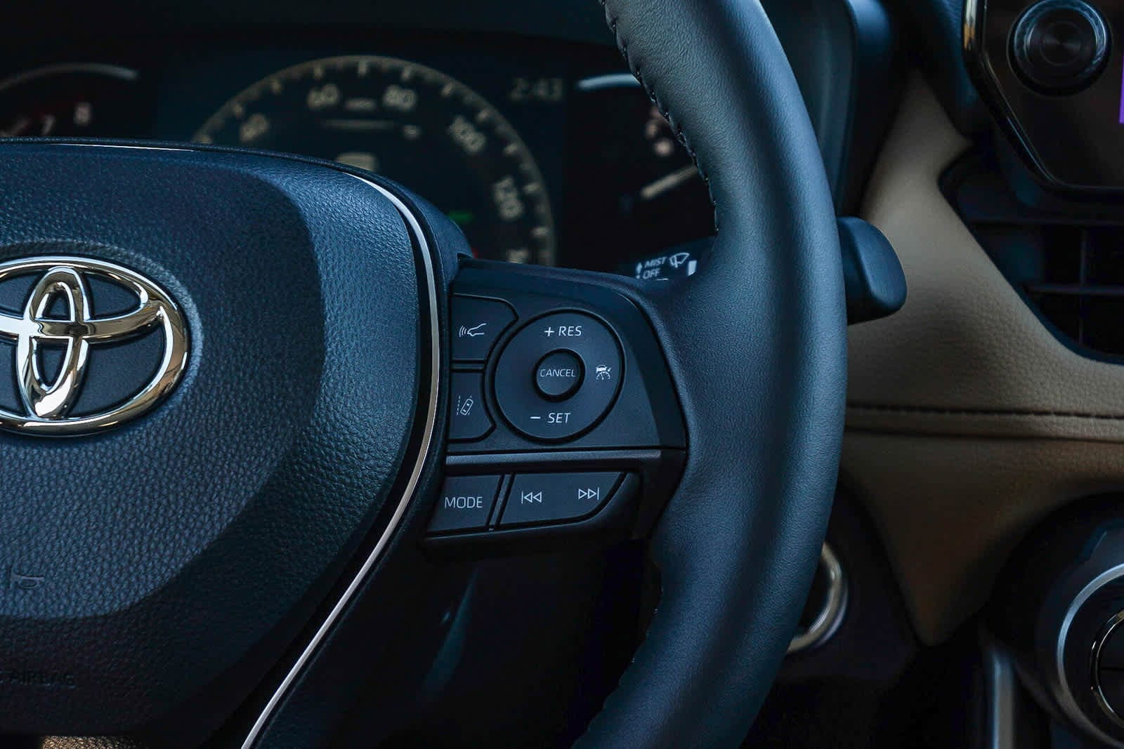 Thumbnail: 2025 Toyota RAV4 - 19