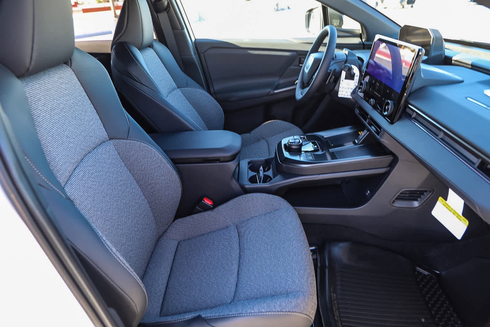 Thumbnail: 2026 Toyota bZ - 17