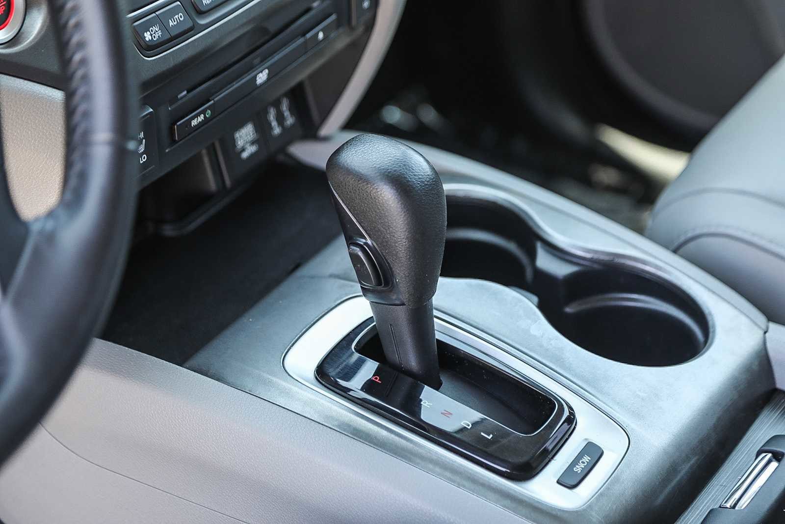Thumbnail: 2016 Honda Pilot - 19